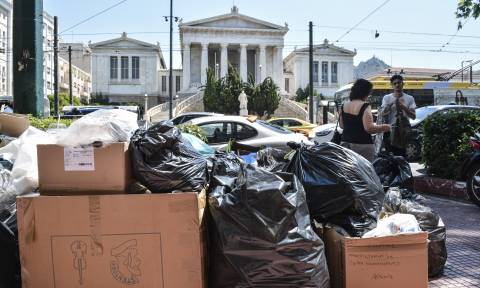 Μία απέραντη χωματερή η Αθήνα: Τα σκουπίδια πνίγουν την πρωτεύουσα!