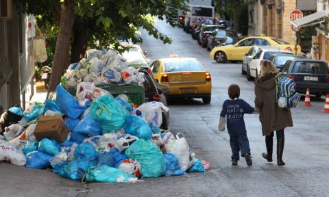 Θεσσαλονίκη: Αντιδράσεις για την ανάθεση της αποκομιδής των σκουπιδιών σε ιδιώτη
