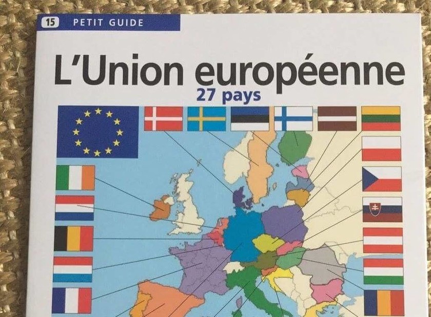 Το Brexit είναι γεγονός: Εκτός ευρωπαϊκού χάρτη η Βρετανία από τα σχολικά βιβλία (pic)