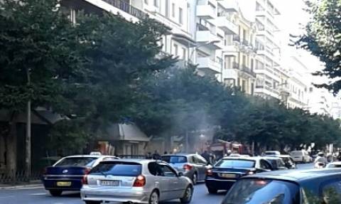 Θεσσαλονίκη: Πυρκαγιά σε πολυκατοικία στο κέντρο της πόλης - Αποπνικτική η ατμόσφαιρα (pics)