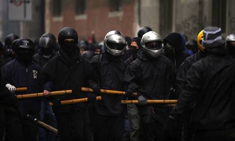 G20: «Καλώς ήρθατε στην κόλαση» - Επί ποδός πολέμου οι διαδηλωτές στο Αμβούργο (Pics)