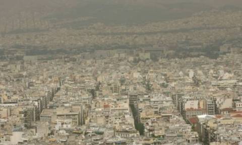 «Πνίγεται» ξανά από τη ζέστη η Αθήνα: Νέα υπέρβαση ορίου για το όζον