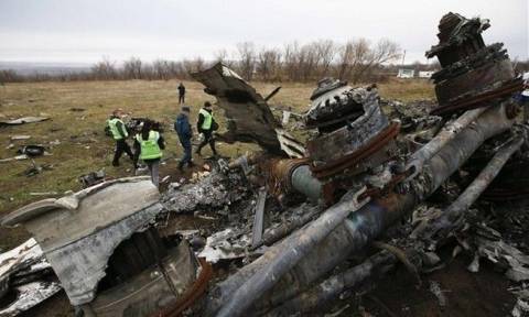 Νέα τροπή στο θρίλερ της κατάρριψης του αεροπλάνου της Malaysia Airlines στην Ουκρανία