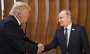 Κορυφώνεται το μυστήριο: Τι συνέβη στην κρυφή συνάντηση μεταξύ Τραμπ και Πούτιν;