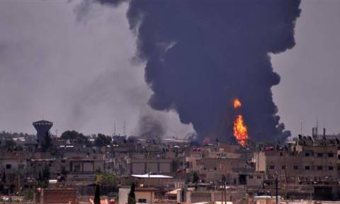 Συρία: Τουλάχιστον 30 άμαχοι σκοτώθηκαν σε αεροπορικές επιδρομές