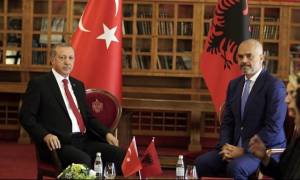 «Ύποπτα» παιχνίδια: Τούρκοι και Αλβανοί προκαλούν την Ελλάδα