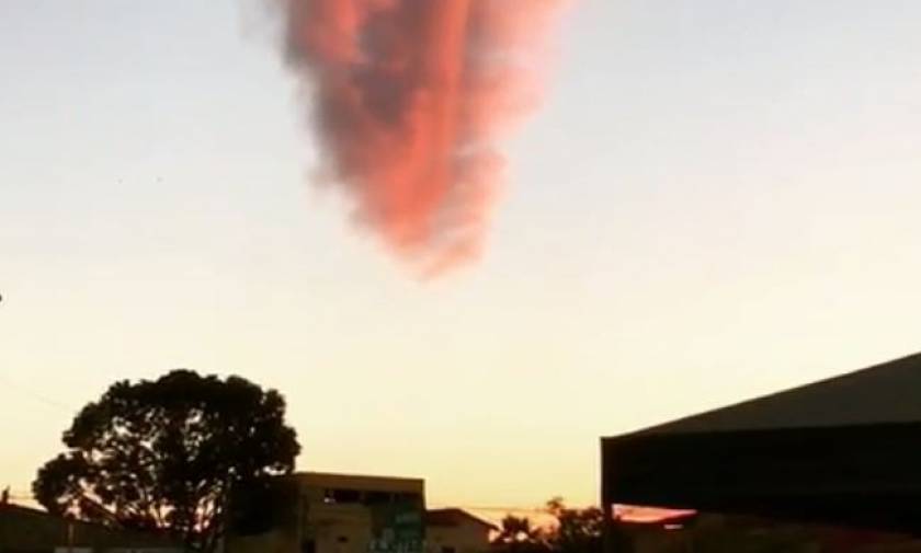 Μυστηριώδες σύννεφο «στοιχειώνει» πόλη στη Βραζιλία! (vid)