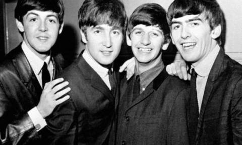 Στο «σφυρί» η παρτιτούρα του διάσημου τραγουδιού των Beatles «Eleanor Rigby» (pic)