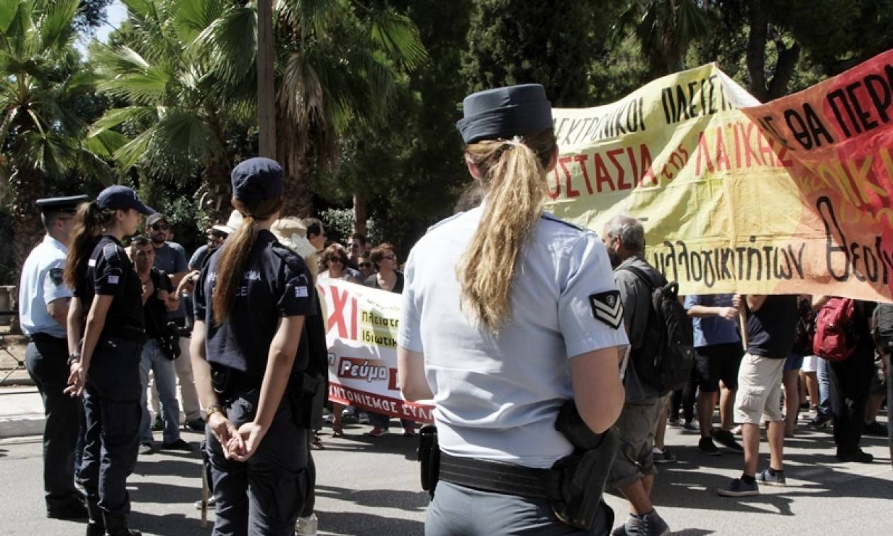 Συγκέντρωση συλλογικοτήτων κατά των πλειστηριασμών - Συνάντηση με τον γγ του υπ. Δικαιοσύνης