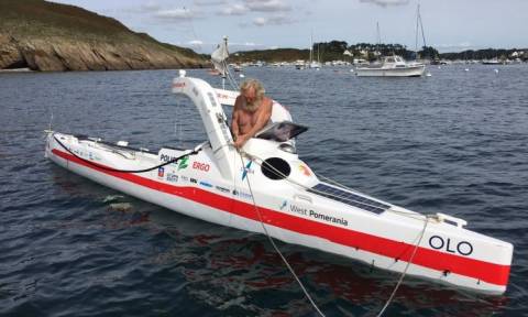 Aleksander Doba: O 70χρονος Πολωνός που διέσχισε μόνος του τον Ατλαντικό Ωκεανό για τρίτη φορά (Vid)