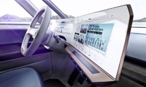 Αυτοί οι οδηγοί αυτοκινήτων μπορούν να συνδεθούν από το όχημά τους με συσκευές στο σπίτι τους!
