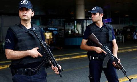 «Ξεφεύγει» η κατάσταση στην Τουρκία: Νέες συλλήψεις Γερμανών τουριστών