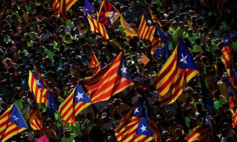 Βαρκελώνη: «Ναι» στο δημοψήφισμα ανεξαρτησίας λένε 700 Καταλανοί δήμαρχοι