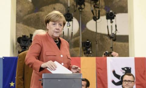 Εκλογές Γερμανία: Οι ανατολικογερμανοί τιμώρησαν τη Μέρκελ και ανέδειξαν το AfD στη Μπούντεσταγκ