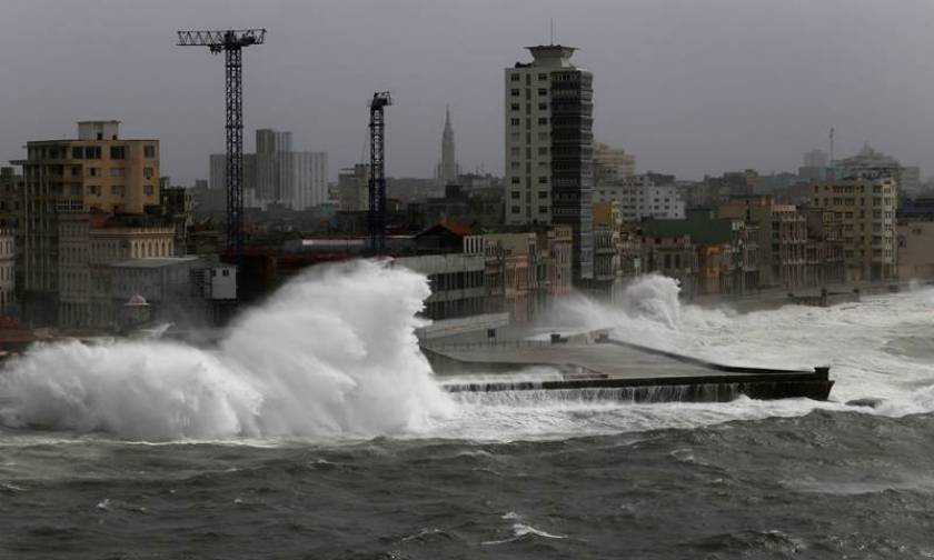 Τροπικός κυκλώνας απειλεί την Κούβα