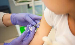 Επιδημία ιλαράς: Πώς μεταδίδεται η νόσος - Οδηγίες του ΚΕΕΛΠΝΟ για ταξιδιώτες