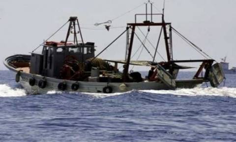 Καταγγελία - Μπαράζ προκλήσεων από τουρκικά αλιευτικά στο Αιγαίο
