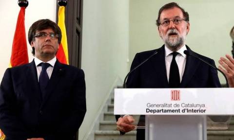 Καταλονία: Ασαφής η απάντηση Πουτζντεμόν σε Ραχόι για την ανεξαρτησία - Ζητά συνάντηση μαζί του