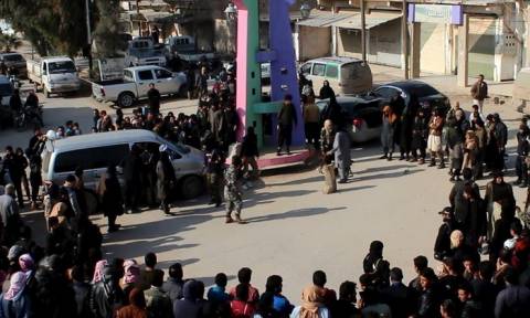 Ράκα: To SDF απελευθέρωσε την πλατεία στη Ράκα όπου οι τζιχαντιστές πραγματοποιούσαν τις εκτελέσεις