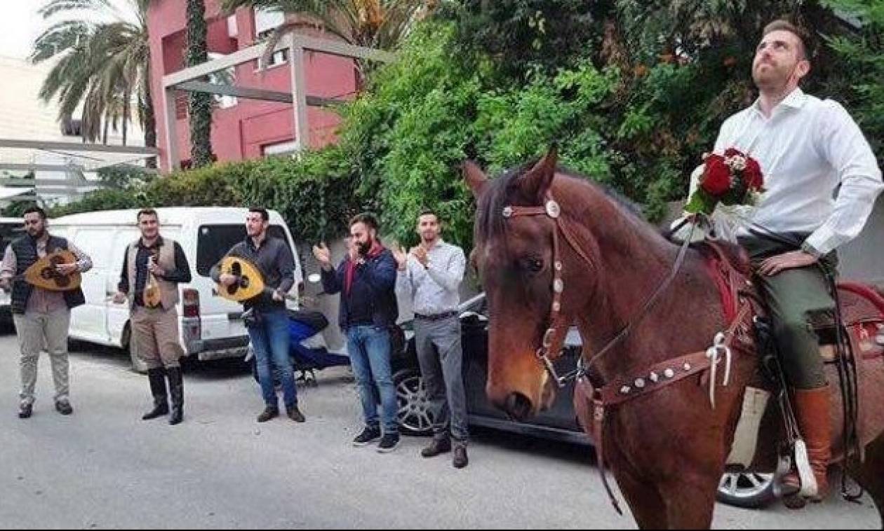 Ηράκλειο: Η πρόταση γάμου που τρέλανε την πόλη (pics)