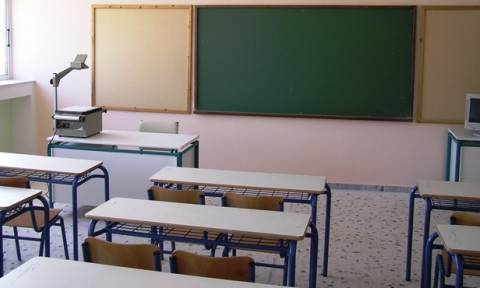 Αγρίνιο: Ποιοι κρύβονται πίσω από τις επιθέσεις με ναφθαλίνη στα σχολεία