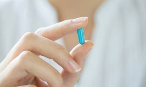 Bloomberg: «Θεραπεία» η εγχώρια παραγωγή φαρμάκου για την υπέρβαση δαπανών