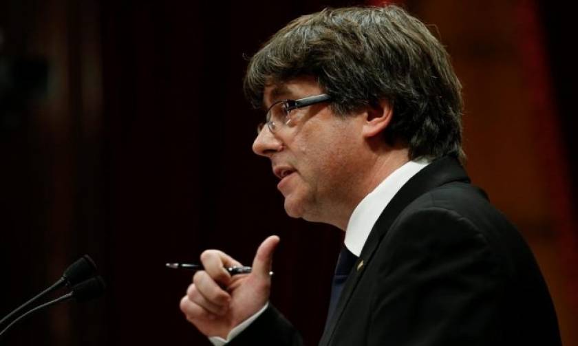 Ο Πουτζντεμόν μένει σε δωμάτιο των 70 ευρώ στις Βρυξέλλες και αρνείται να επιστρέψει στην Καταλονία