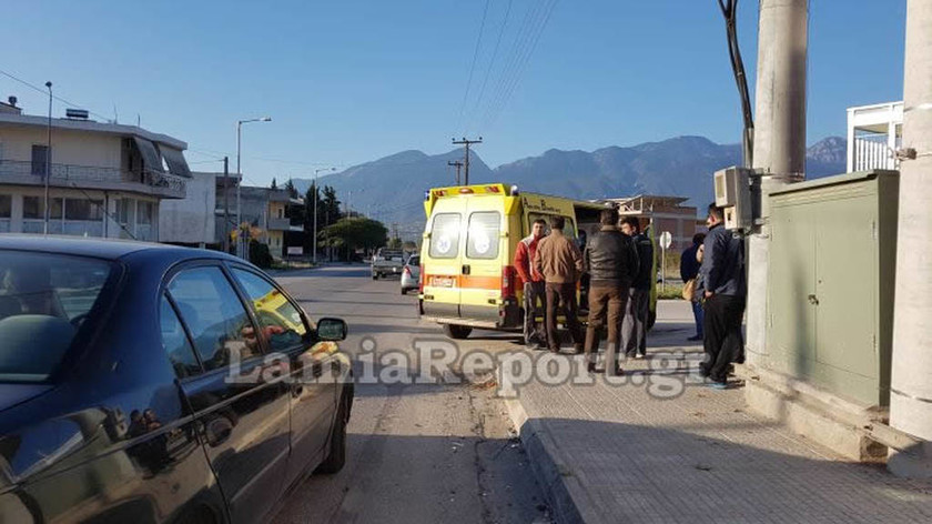 ΕΚΤΑΚΤΟ: Τροχαίο στη Λαμία – Αυτοκίνητο «καρφώθηκε» σε σχολείο: Στο νοσοκομείο δύο μαθήτριες