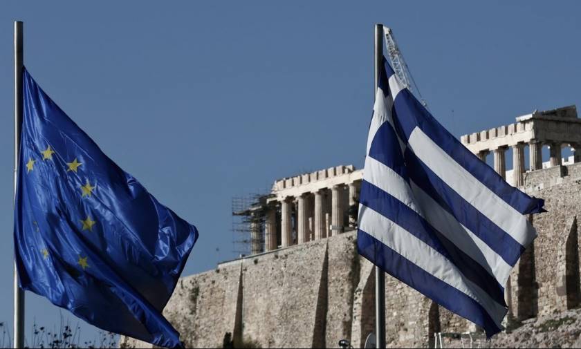Stratfor: Σοβαρές επιφυλάξεις για την «καθαρή» έξοδο της Ελλάδας από τα μνημόνια