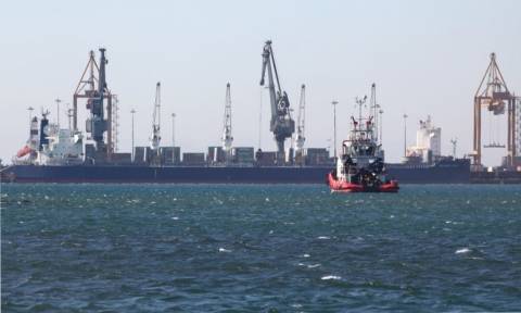Συναγερμός στη Θεσσαλονίκη για θαλάσσια ρύπανση από πετρελαιοειδή