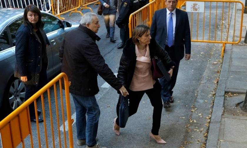 Ισπανία: Ελεύθερη με εγγύηση η πρόεδρος της καταλανικής Βουλής