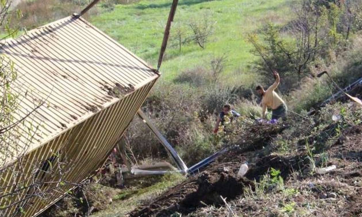 Ανατροπή νταλίκας στην παλιά Εθνική Λιβαδειάς - Λαμίας