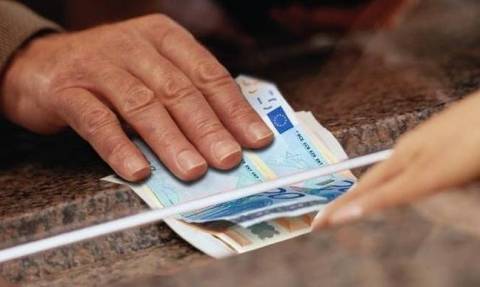 Συντάξεις: Έρχονται μειώσεις - ΣΟΚ έως 300 ευρώ σε όλα τα Ταμεία