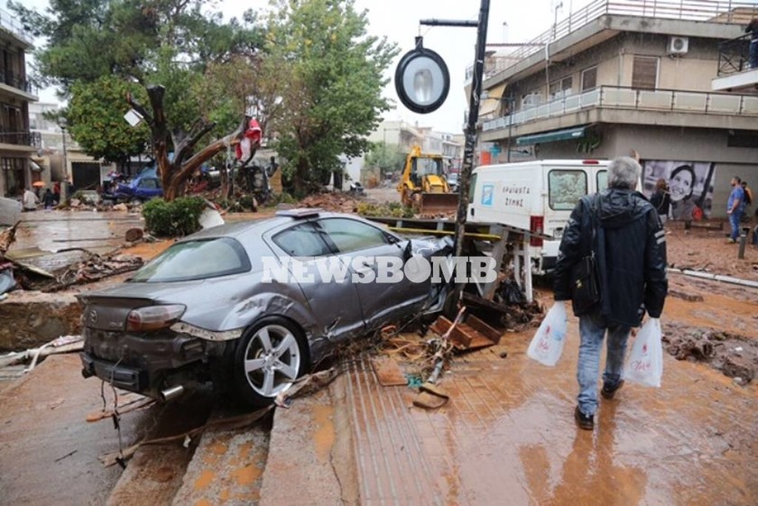 Πλημμύρες Μάνδρα - Νέα Πέραμος: Οδοιπορικό του Newsbomb.gr στις πληγείσες περιοχές (pics)