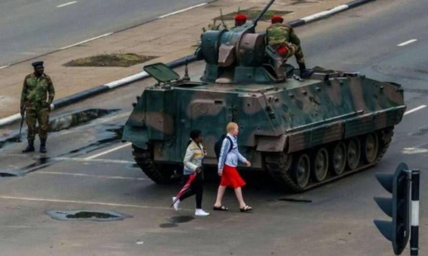 Στρατός Ζιμπάμπουε: «Πήραμε την εξουσία, αλλά δεν είναι πραξικόπημα»