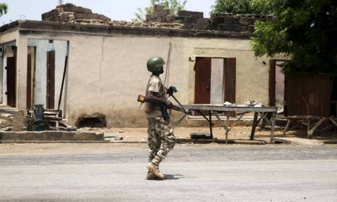 Λουτρό αίματος στη Νιγηρία: Τουλάχιστον 50 νεκροί από επίθεση αυτοκτονίας σε τέμενος