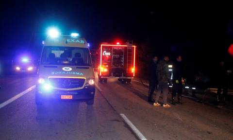 Ανετράπη νταλίκα στην Αθηνών - Λαμίας: Νεκρός ο οδηγός (pics)