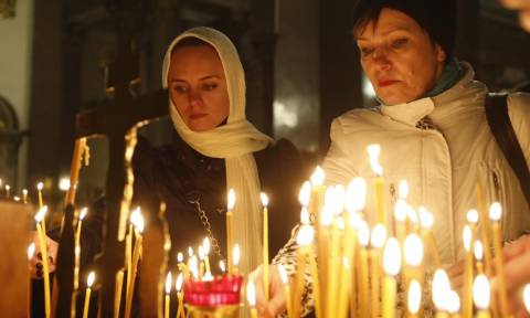 Αίγυπτος: Πένθιμα χτυπούν οι καμπάνες όλων των χριστιανικών εκκλησιών της χώρας