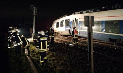 Γερμανία: Σφοδρή σύγκρουση τρένων κοντά στο Ντίσελντορφ – Τουλάχιστον 50 τραυματίες (Pics)