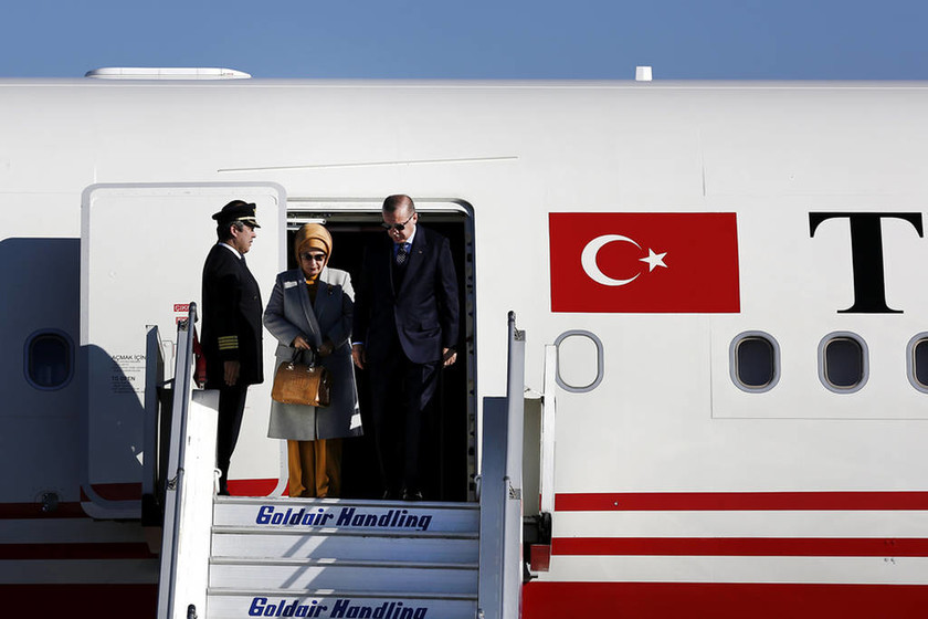 Επίσκεψη Ερντογάν: Έφτασε στην Αθήνα ο Τούρκος πρόεδρος - Οι πρώτες εικόνες (pics)