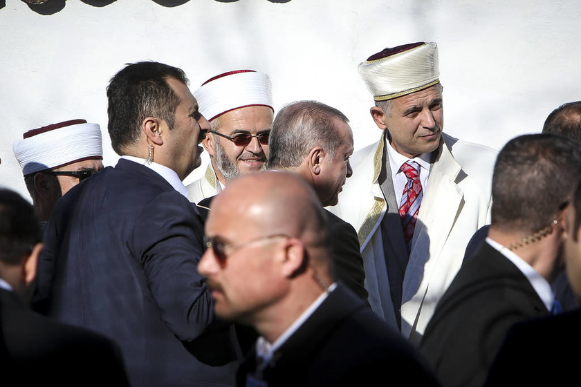 LIVE: Έφτασε στη Θράκη ο Ερντογάν - Πλήθος κόσμου τον περιμένει στην Κομοτηνή