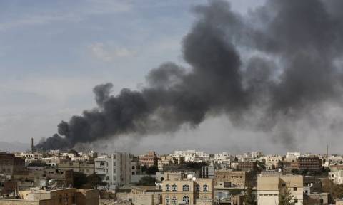 Υεμένη: Βομβάρδισαν την δημόσια τηλεόραση - Τέσσερις νεκροί