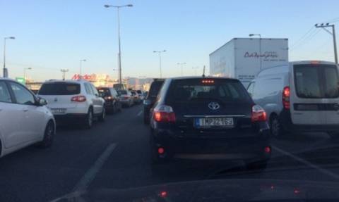 Κυκλοφοριακό «έμφραγμα» στους δρόμους της Αθήνας