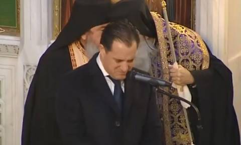 Κηδεία Βασίλη Μπεσκένη: Συγκλόνισε ο Άδωνις - Ξέσπασε σε λυγμούς στον επικήδειο (vid)