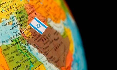 Γαλλία: Παιδικό περιοδικό αποσύρει τα τεύχη γιατί έγραψε πως το Ισραήλ «δεν είναι πραγματική χώρα»