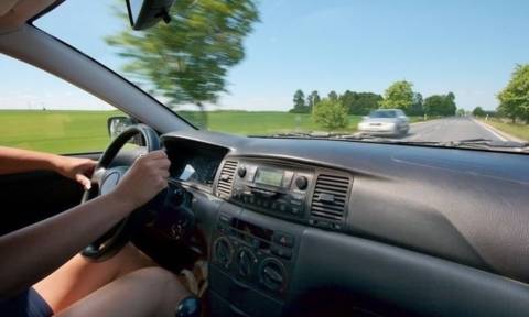 Χανιά: Η απίστευτη ατάκα γυναίκας οδηγού που πάρκαρε παράνομα το όχημά της (pics)