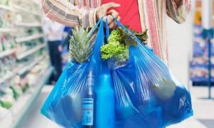 Παρελθόν η δωρεάν πλαστική σακούλα από τα σούπερ μάρκετ - Δείτε πόσο θα την πληρώνουμε