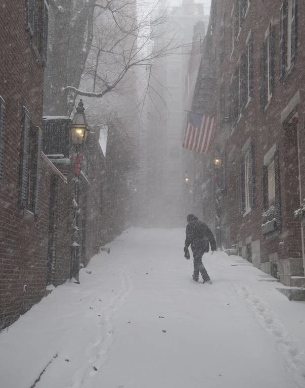 Σφοδρές χιονοθύελλές και πολικό ψύχος «γονάτισαν» τις ΗΠΑ: Στους 18 οι νεκροί