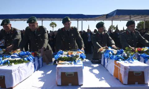 Μετά από 57 χρόνια επιστρέφουν στην Ελλάδα τα λείψανα πέντε μελών της ακταιωρού «Φαέθων»