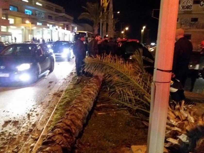 Νέο σοβαρό τροχαίο στο Ηράκλειο: Σε σοβαρή κατάσταση 26χρονος πολυτραυματίας (pics)